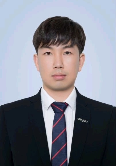 终究被人海淹没的第二张照片--银川认干亲服务网